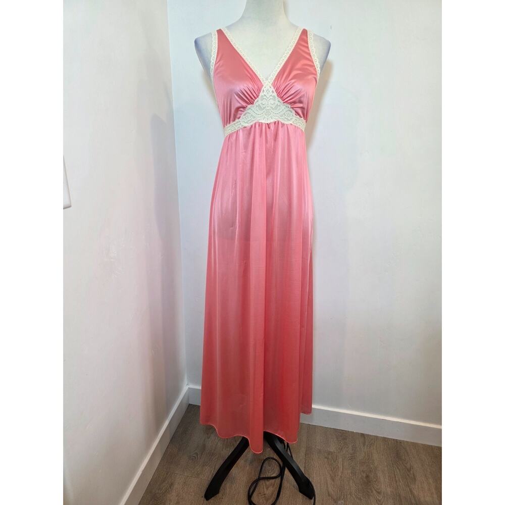 Vintage Miss Elaine Nylon Lace Trim Nightgown Pink Maxi Slip Dress Small 70s 80s